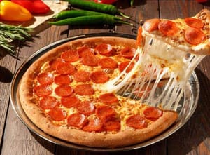 Pizza Extragrande 12 Pedazos (Borde de rellena de queso mozzarella)