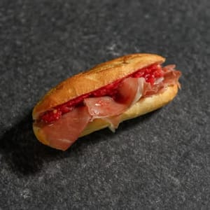 8. Jamón Serrano con Tumaca