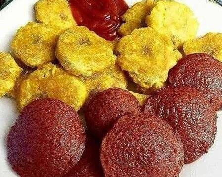 Salami con tostones